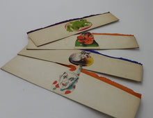 Indlæs billede til gallerivisning Gamle nytårshatte med billeder på