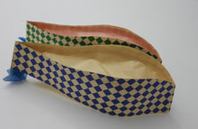 Indlæs billede til gallerivisning Gamle nytårshatte fold ud