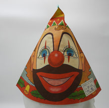 Indlæs billede til gallerivisning Gamle nytårshatte med billeder på