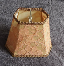 Indlæs billede til gallerivisning Gamle lampeskærme