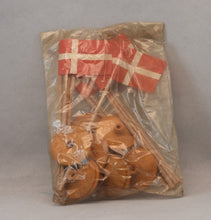 Indlæs billede til gallerivisning Forskellige danske flag til bord mm