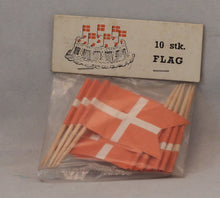 Indlæs billede til gallerivisning Forskellige danske flag til bord mm