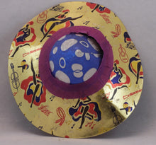 Indlæs billede til gallerivisning Gamle nytårshatte af pap