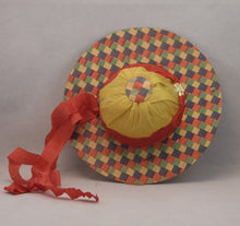 Indlæs billede til gallerivisning Gamle nytårshatte af pap