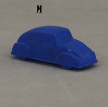 Indlæs billede til gallerivisning Små gamle biler af plastik