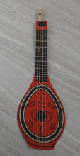 Indlæs billede til gallerivisning Musikinstrumenter af karton 1940´erne