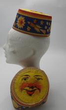 Indlæs billede til gallerivisning Gamle nytårshatte med billeder på