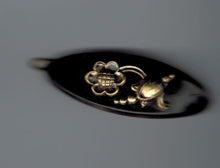 Indlæs billede til gallerivisning Fine gamle hårspænder med pynt på