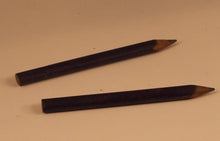 Indlæs billede til gallerivisning Gamle små blyanter