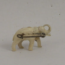 Indlæs billede til gallerivisning Brocher med elefanter