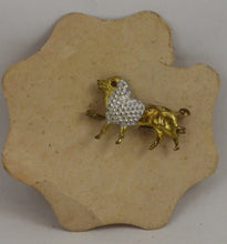 Indlæs billede til gallerivisning Fine hunde brocher i metal