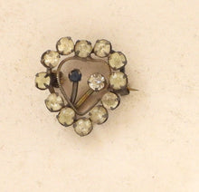 Indlæs billede til gallerivisning Gamle brocher med sten