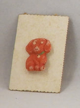 Indlæs billede til gallerivisning Gamle brocher røde og hvide hunde