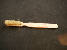 Indlæs billede til gallerivisning Tandbørster anno 1920