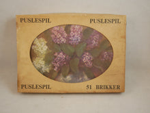 Indlæs billede til gallerivisning Gamle puslespil i æske med 51 brikker