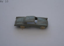 Indlæs billede til gallerivisning Små gamle biler af plastik