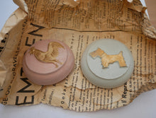 Indlæs billede til gallerivisning Gamle hinkesten af kridt