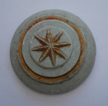 Indlæs billede til gallerivisning Gamle hinkesten af kridt