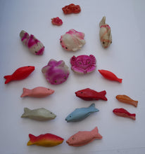 Indlæs billede til gallerivisning Legetøj celluloid fisk mm