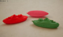 Indlæs billede til gallerivisning Legetøj celluloid skibe og både