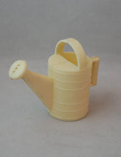 Indlæs billede til gallerivisning Ældre vandkander til dukkehus og haveredskaber og bænk