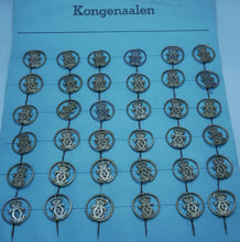 Indlæs billede til gallerivisning Kongenål Christian X forskellige slags