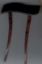 Indlæs billede til gallerivisning Gamle U hårkamme med mønster på