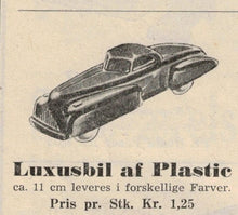 Indlæs billede til gallerivisning Luxusbil af plastik sort 1947

