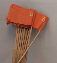 Indlæs billede til gallerivisning Forskellige gamle udenlandske flag
