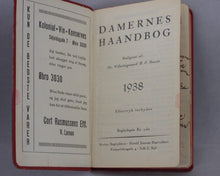 Indlæs billede til gallerivisning Damernes håndbog 1936 eller 1938
