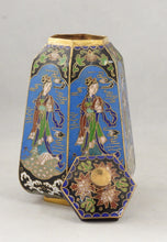 Indlæs billede til gallerivisning Cloisonne små krukker
