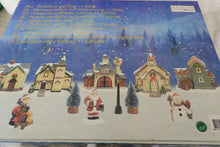 Indlæs billede til gallerivisning Juleby med lys 11 dele
