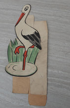 Indlæs billede til gallerivisning Festpynt af karton med storke, baby mm 1940´erne
