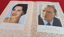 Indlæs billede til gallerivisning Det kongelige familie album fra hjemmet
