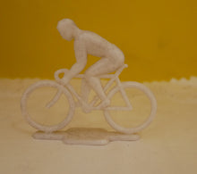 Indlæs billede til gallerivisning Cykelrytter figur af plastik 1960´erne
