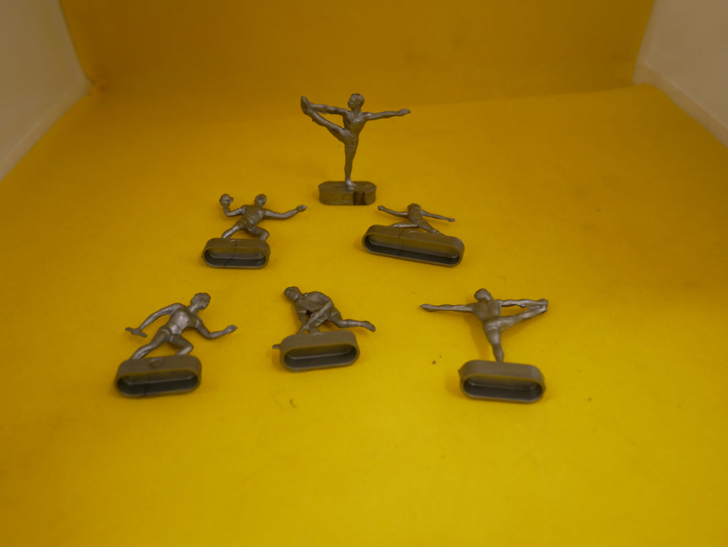Ældre sportsfigurer af plast