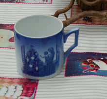 Indlæs billede til gallerivisning Julekop Royal Copenhagen 1979 eller 1981
