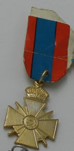 Indlæs billede til gallerivisning Små medaljer af plast eller papir
