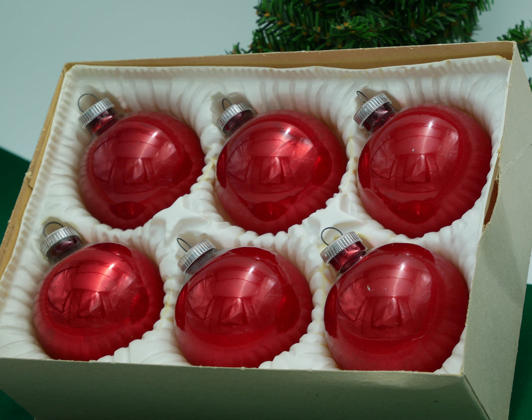 6 røde gennemsigtige julekugler