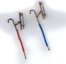 Indlæs billede til gallerivisning Fin broche med paraply på fra 1950´erne
