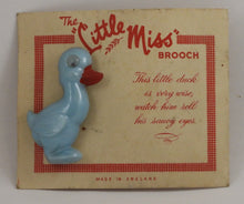 Indlæs billede til gallerivisning The little miss brooch dyr kan bevæge øjnene
