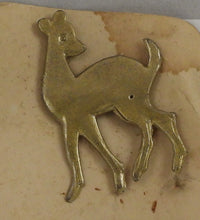Indlæs billede til gallerivisning Broche med hjorte
