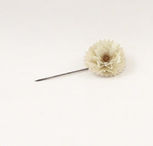 Indlæs billede til gallerivisning Gamle fine blomster på nåle
