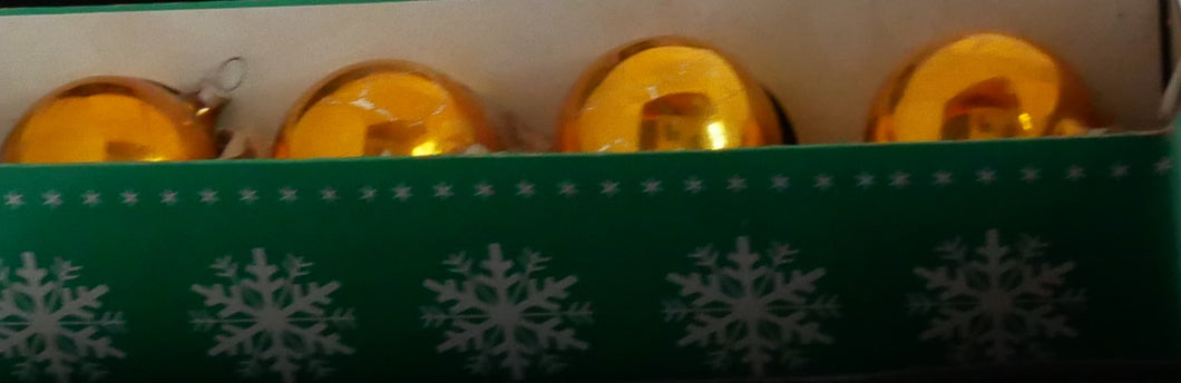 4 rigtig gamle julekugler guldfarvede