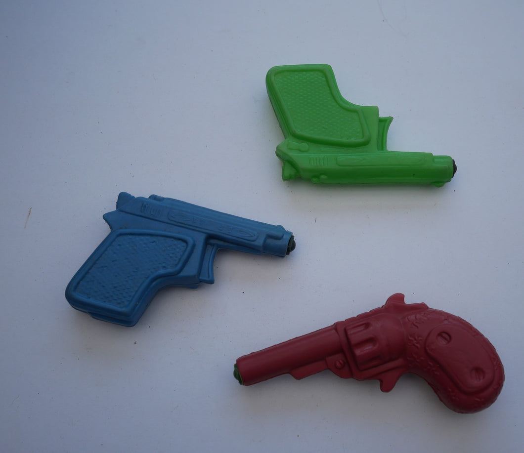 Gammel vandpistol i blød plastik