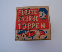 Indlæs billede til gallerivisning Gammel fløjte snurretop i original æske
