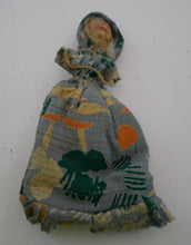 Indlæs billede til gallerivisning Dukker af stof og papmache hoveder fra 1940´erne
