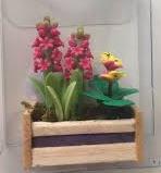 Blomster i kasse til dukkehus