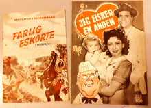 Indlæs billede til gallerivisning 2 filmprogrammer &quot;Jeg elsker en anden&quot; og &quot;Farlig Eskorte&quot;
