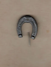 Indlæs billede til gallerivisning Pins hestesko på nål fra 1930´erne i metal
